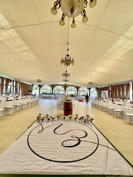 the q hotel and restaurant