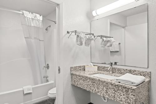 homestay inn and suites