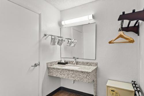 homestay inn and suites