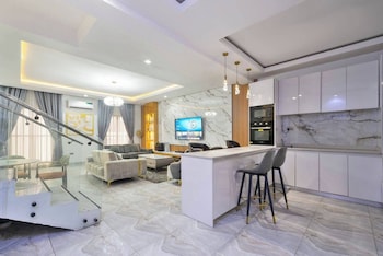 h n o shortlet apartment