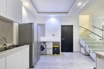 h n o shortlet apartment