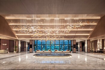 hualuxe xianyang by ihg
