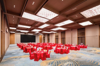 hualuxe xianyang by ihg