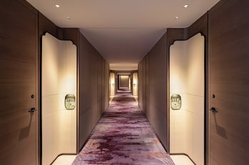 hualuxe xianyang by ihg
