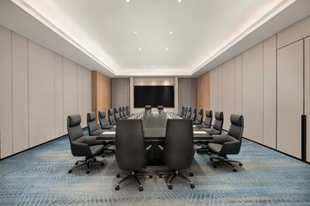 hualuxe xianyang by ihg
