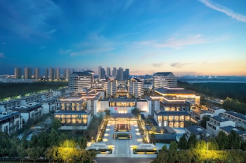 Hualuxe Xianyang By Ihg,,3 star