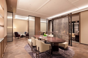 hualuxe xianyang by ihg