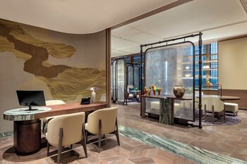 hualuxe xianyang by ihg