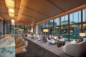 hualuxe xianyang by ihg