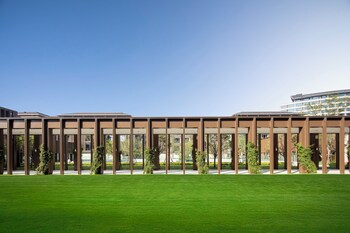 hualuxe xianyang by ihg