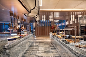hualuxe xianyang by ihg