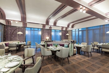 hualuxe xianyang by ihg
