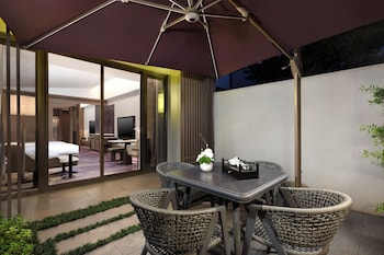 Hualuxe Xianyang By Ihg,,3 star