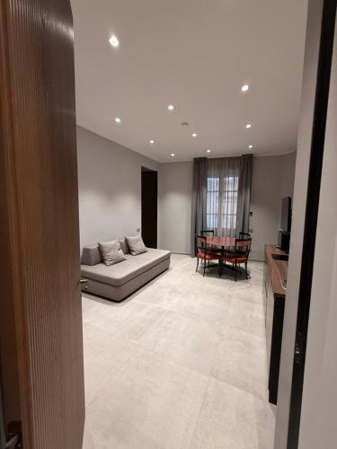 Leopoldo Suites,,4 star