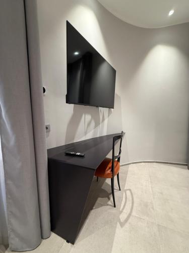 leopoldo suites