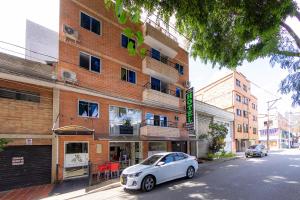 ayenda verony san joaquin