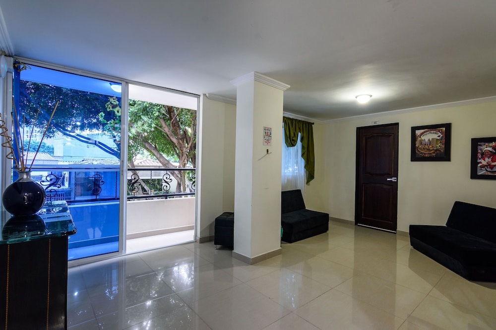 ayenda verony san joaquin