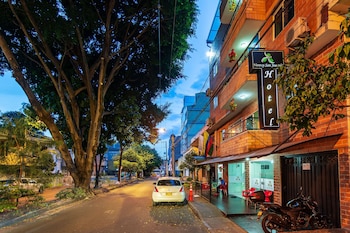 ayenda verony san joaquin