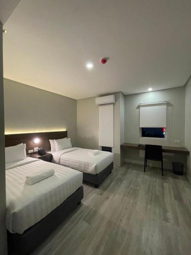 mango suites angeles