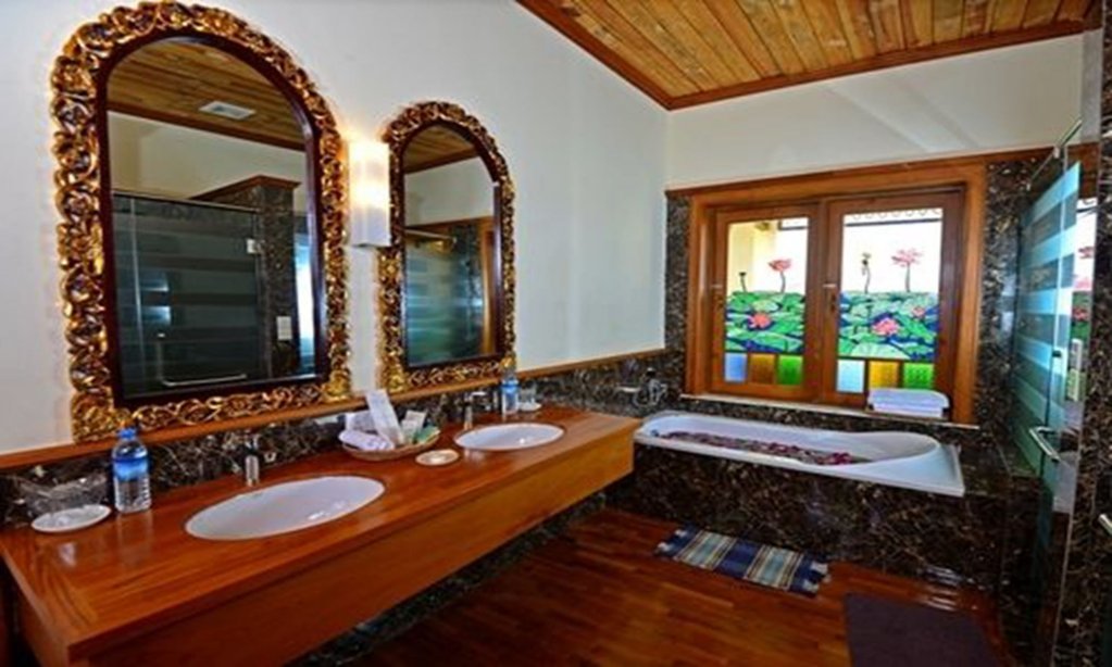 Inle Garden Hotel,Inbawhkon>>Heho,4 star