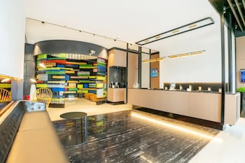 elong anyun hotel shanghai caohejing impression city hongmei road metro station branch