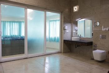 eeleem resorts and spa