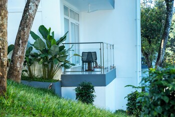 eeleem resorts and spa
