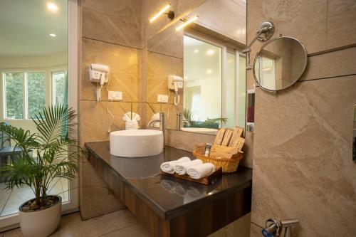 eeleem resorts and spa