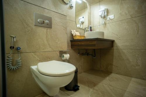 eeleem resorts and spa