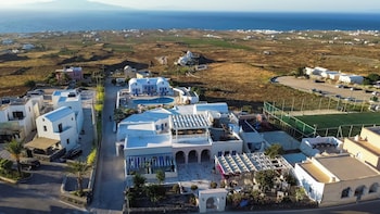 white pearl laokasti suites