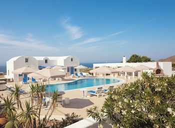 white pearl laokasti suites