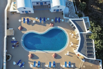white pearl laokasti suites