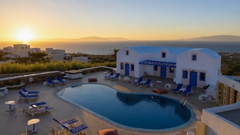 white pearl laokasti suites