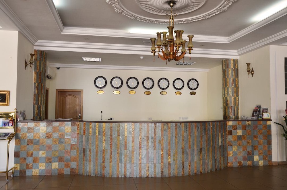 mensvic grand hotel