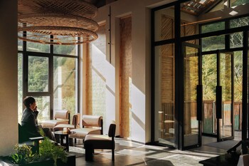 Chongqing Jinfo Cloudhaus Boutique Hotel,,3 star