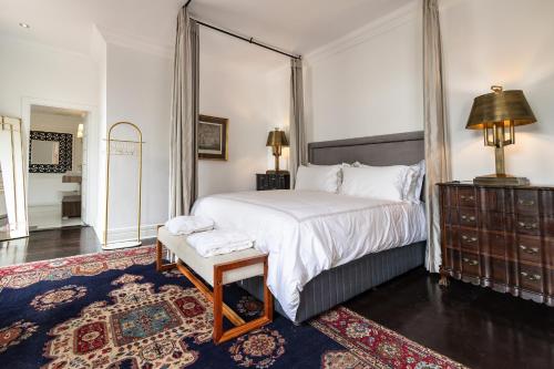 le manoir boutique estate