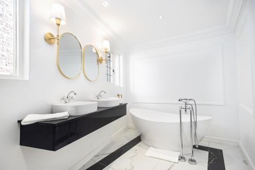 le manoir boutique estate