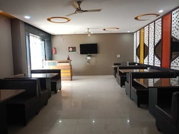 holidays luxury hotel and resort