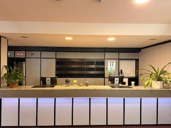 Roomie Hotel,,4 star