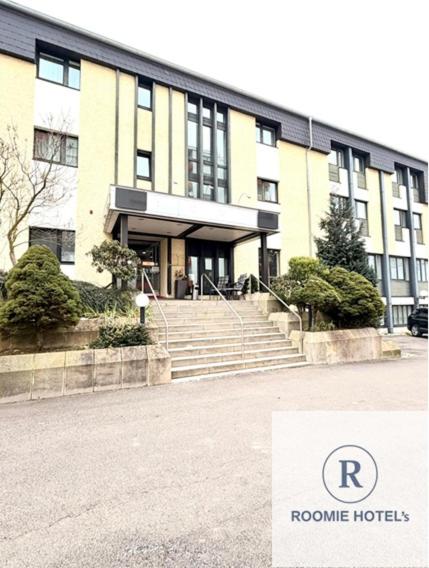 roomie hotel