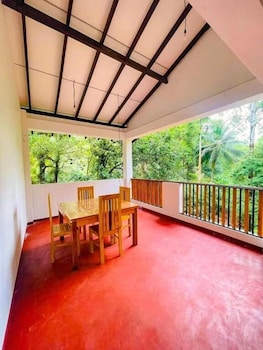 Rivers Edge Resort Sinharaja,,3 star