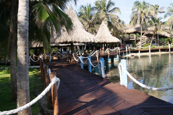 mucura club hotel