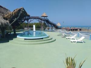 Mucura Club Hotel,Isla Mucura>>El Islote,3 star