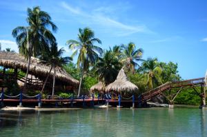 Mucura Club Hotel,Isla Mucura>>El Islote,3 star