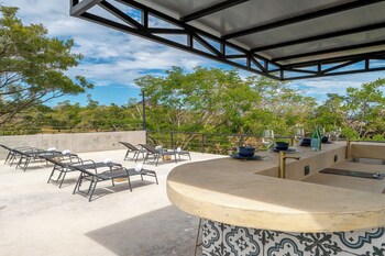 nelblu flamingo suites
