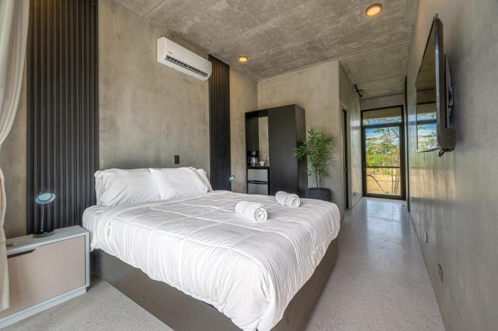 nelblu flamingo suites