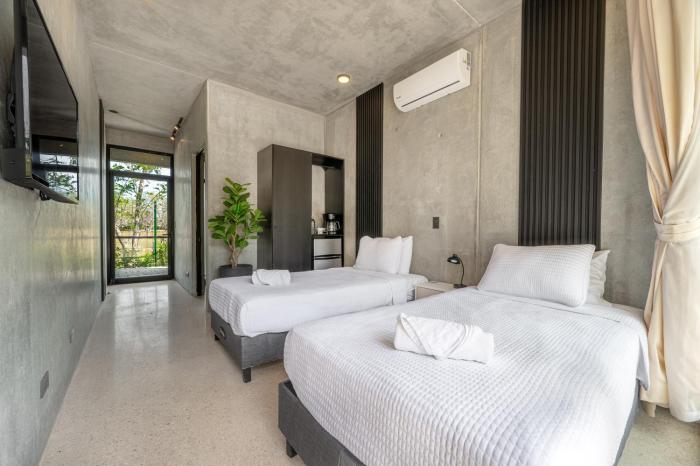 nelblu flamingo suites
