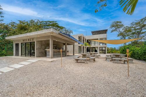 nelblu flamingo suites