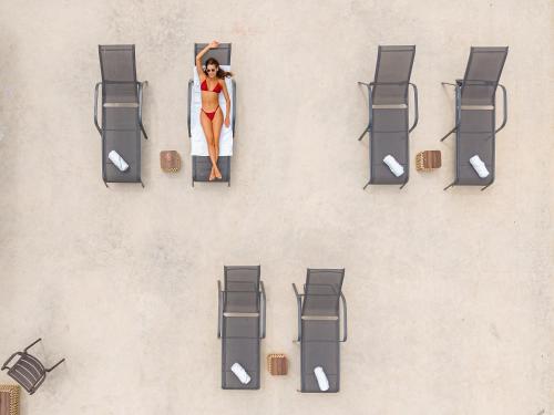 nelblu flamingo suites