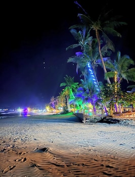 akoya beach park and cottages
